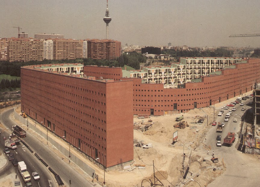 viviendas en la M30 (el ruedo) · francisco sáenz de&nbsp;oiza